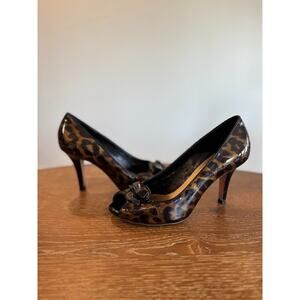 Antonio Melani Black and Gold Peep Toe Pumps With Bow Leopard Print; Size 7M